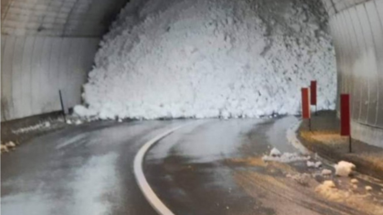 lavina zatrpala tunel