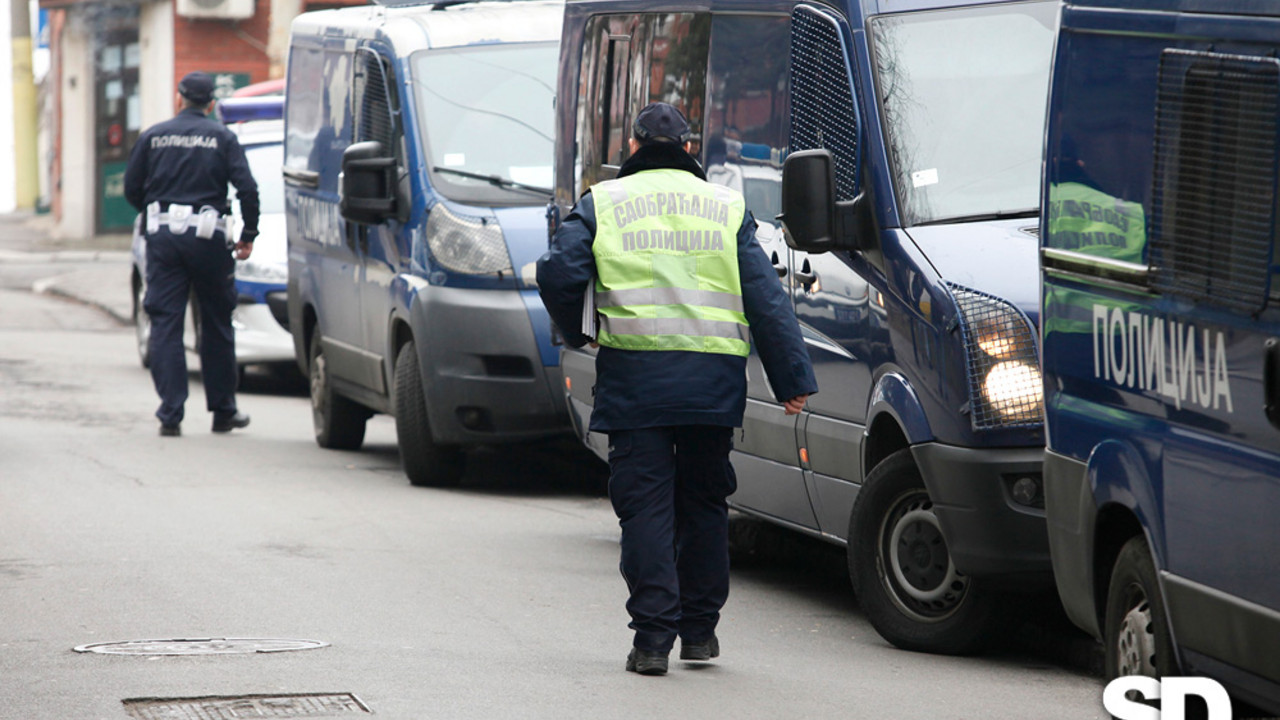 policija