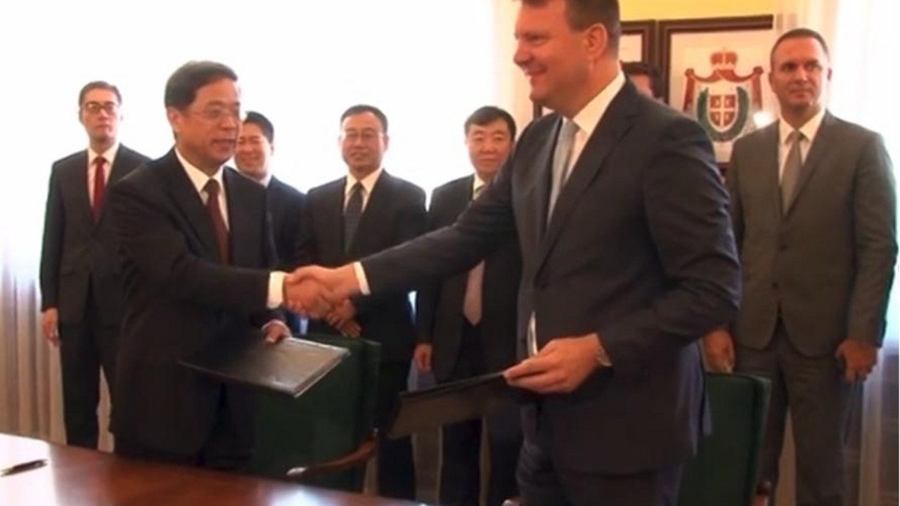 Je Dongsong i Igor Mirović