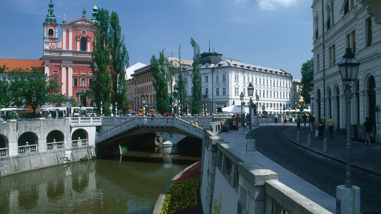 Most u Ljubljani blizu starog dela grada
