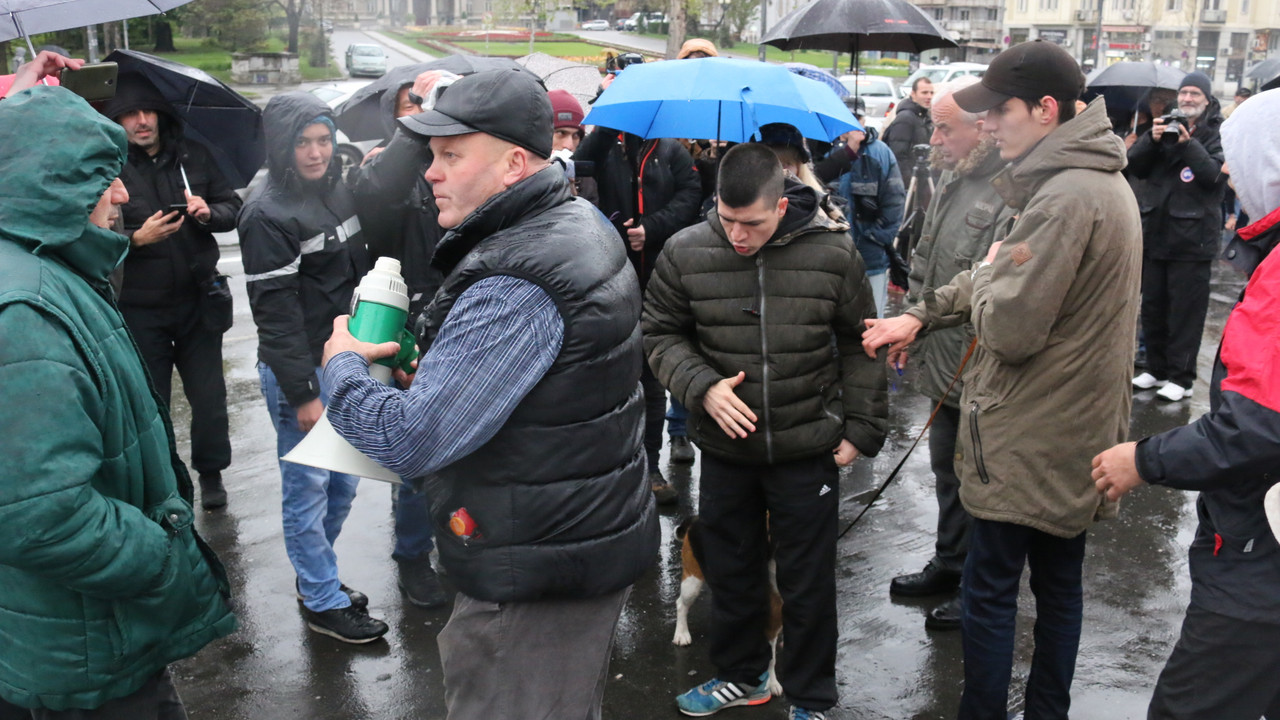 Sima Spasić i demonstranti