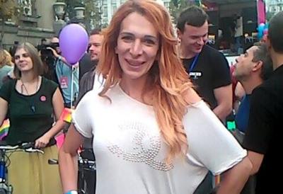 Od Nebojše do Nataše: Isplivala fotografija prve transrodne pevačice na našoj sceni iz vremena dok je bila muškarac