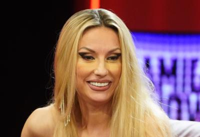 Rada Manojlović priznala šta je korigovala na svom licu, pa progovorila o operaciji grudi