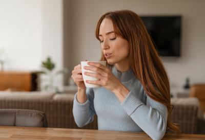 Očistite vaša creva od mesečnih naslaga - zdrav napitak za probavu od prirodnih sastojaka