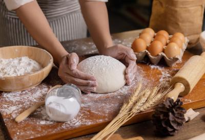 Od JEDNE SMESE možete napraviti čak PET POSNIH PECIVA: Ideje za SLAVSKU TRPEZU ili najukusniju večeru koju ćete ikada probati!