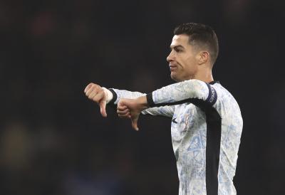 AL NASR - DVE POBEDE BEZ RONALDA: Navijači pružili podršku Portugalcu (VIDEO)