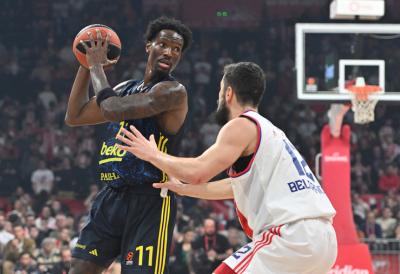 SPREMAJU LI VEČITI PONUDE? Evo koji klubovi žele Hejsa Dejvisa