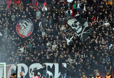 BIVŠI ZVEZDIN IGRAČ OBLAČI CRNO-BELI DRES: Šta će Grobari reći svom ljubimcu? (FOTO)