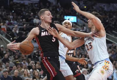 NOVI PEH ZA SRBINA: Nikola Jović zbog povrede preskače Toronto