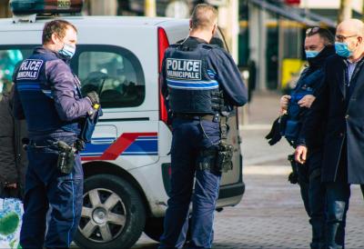 Pretres zbog istrage protiv bivšeg ministra Žaka Langa i povezanosti sa Epštajnom