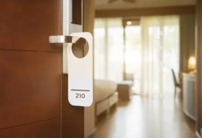 Horor u luksuznom hotelu: Stjuardesa brutalno ubijena makazama - Rus putovao preko kontinenta da ubije bivšu ženu