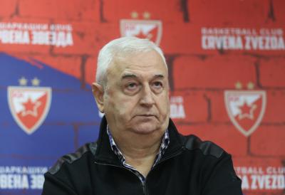 NANELI SRUŠIO PARKERA I HANGU: Ekipa Dragana Šakote jednom nogom na Fajnal foru