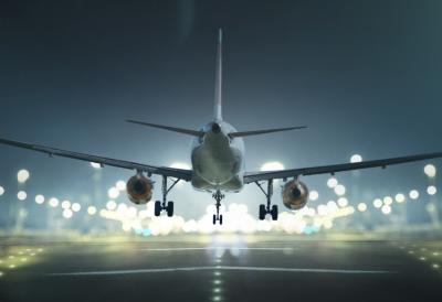 Avion se zaleteo sa pogrešne piste, jurio 200 km/h pa naglo zakočio pri punoj brzini i završio na travi: Greška pilota umalo koštala života putnike