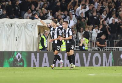 Partizan stekao veliku prednost, a u duelu potencijalnih rivala crno-belih bez pobednika!