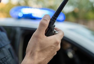 Dvojica muškaraca opljačkala radnju u Subotici, ubrzo se desio neočekivani obrt: Nisu ni sanjali da će naleteti na njega