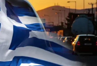 Na mejnem prehodu Evzoni proti Grčiji dolge kolone vozil