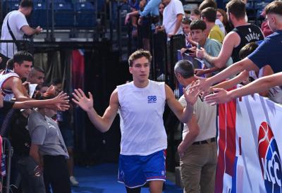 KRCATA ARENA OVACIJAMA POZDRAVILA ORLOVE! Pogledajte atmosferu pre meča Srbije i Slovenije (VIDEO)