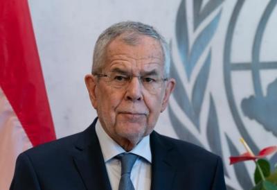 Tinejdžer kažnjen zbog vređanja predsednika Austrije: Policajac ga čuo dok je psovao, dobio oštru kaznu – pa se žalio! I dalje će morati da plati