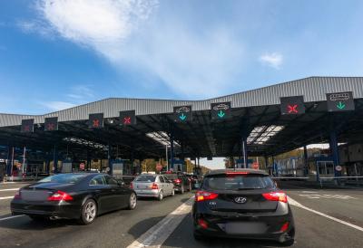 Kolone na granici: AMSS upozorava na veća zadržavanja – čak ČETIRI sata čekanja na Batrovcima