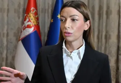 Protesti se širijo, župan Niša obtožen žalitev protestnikov