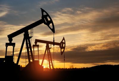 Globalni udar na energetiku: Sunovrat cena nafte veći od 3%, tržišta u panici zbog geopolitičkog obrta