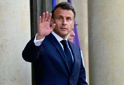 Sprema se istorijski pad, najmoćnija zemlja EU puca: Francuzi odlučuju o Makronovoj političikoj sudbini "Trulo je do srži"