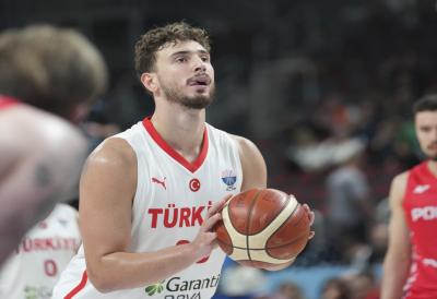 "ŽAO MI JE SRBIJE, MOGLI SU DO FINALA, ALI..." Šengun nakon plasmana u polufinale pričao o "orlovima"