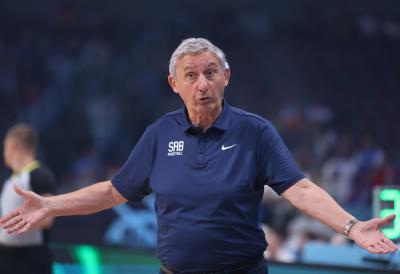 BRUTALNO: Analitičar Denvera žestoko opleo po Pešiću: "Ne mogu više da ga gledam na klupi, kao da je spavao za volanom..."