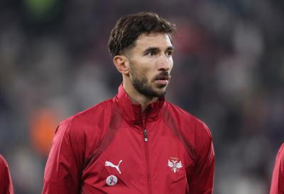 ZVANIČNO: Marko Grujić stigao u Atinu i potpisao za AEK (FOTO)