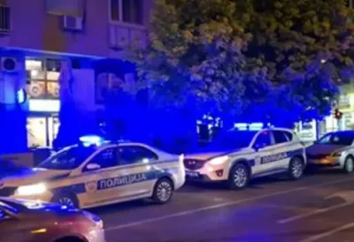 Policija na nogama: Uhapšen mladić u Novom Sadu, za ubicom se još traga -  U iznajmljenom stanu krio osumnjičenog za brutalno ubistvo na Detelirani