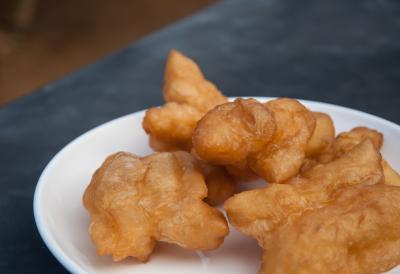 Doručak koji U RESTORANIMA KOŠTA 500 DINARA po porciji, kod kuće ne košta ni dinar: Recept za UŠTIPKE KOJI NE UPIJAJU ULJE