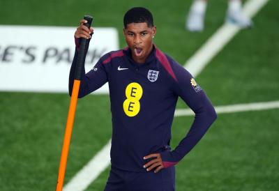 NE VRAĆA MU SE U MANČESTER: Markus Rašford bi da ostane u Barseloni