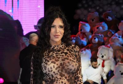 "Ponudili su mi 10.000 evra, neću stati dok ne bude 100 hiljada" Stanija Dobrojević se zbog raskida sa Asminom vratila u Ameriku, pa otkrila zašto je odbila mogućnost da zaradi ovoliki novac