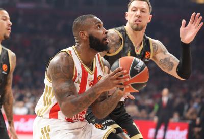 OVO SE NIJE VIDELO U PRENOSU: Nakon meča Zvezde i Monaka igrač se ZALETEO na sudiju