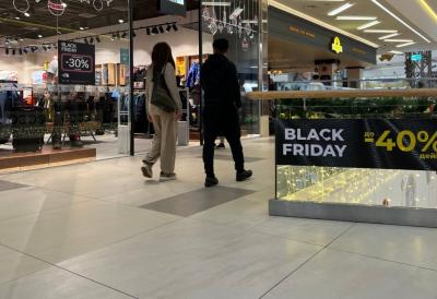 Crni petak, gužva, ludilo kupovine i pogrešno postavljena cena: Jedna greška na sajtu koštala je kompaniju 10 miliona evra