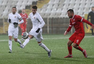 DRAMA NA BRDU: Četiri gola, dva priznata i crveni karton