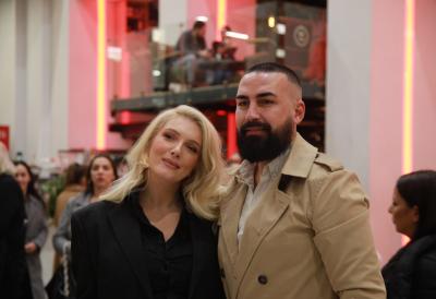 “Nije se činilo da će biti nešto”: Ljubavna priča Nikoline i Saše Kapora - Danas čekaju treće dete, a prvi susret nije obećavao