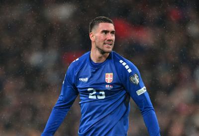 VLAHOVIĆ STIGAO U LONDON: Sledi operacija i duga pauza