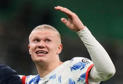 HALAND POSTIGAO GOTOVO DUPLO VIŠE GOLOVA OD SRBIJE: Napadač Mančester Sitija izjednačio rekord Levandovskog