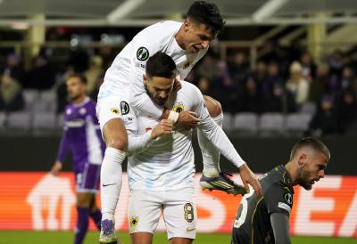 SRPSKA ŽURKA U FIRENCI: Gaćinović doneo pobedu atinskom AEK-u protiv Fiorentine