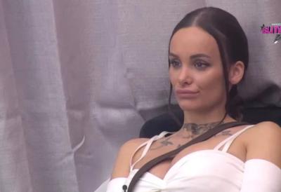 Raste broj elitara koji tvrde da su napolju bili intimni sa Teodorom Delić - dogodio se i preokret