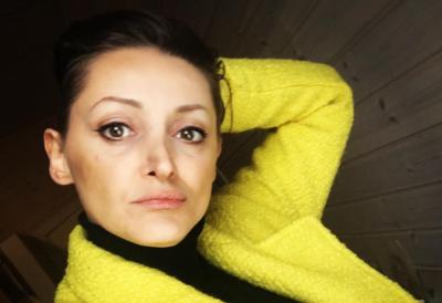 Pevačici doktori saopštili koliko joj je života ostalo: Mesec dana pred smrt ostavila muža: Njegov odgovor će dirnuti svakoga