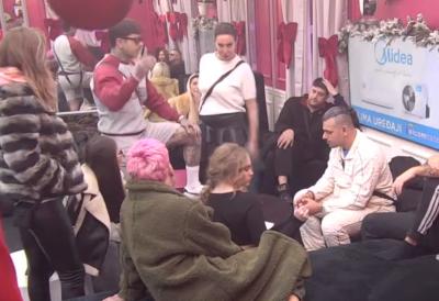 "Dobićeš da čistiš kante" Đukiću pukao film i napenalio Stanića: Zaratili do koske