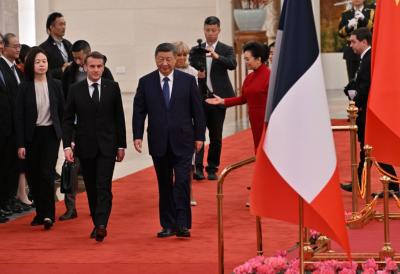 Svečani doček u Kini, Makron stigao kod Sija: Prvo obilazak džinovskih pandi, pa razgovori o prekidu vatre u Ukrajini - "pritisak na Putina" u fokusu (VIDEO)