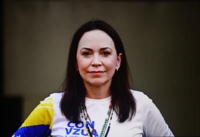 Opozicionarka zadobila prelom pršljena nakon bekstva iz zemlje: Skrivala se ispod perike pa krenula čamcem preko okeana, podržala SAD u svrgavanju Madura