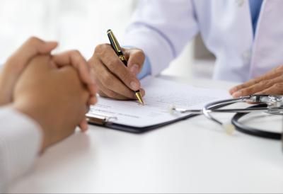 Skandal u bolnici u Osijeku: Priveden dečiji psihijatar osumnjičen da je brutalno tukao decu i prodavao narkotike