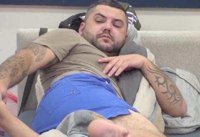 Stanje Asmina Durdžića loše: Disanje slabo, pogled unezveren, nekontrolisano stenje