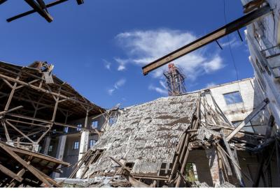Jeziva nesreća u kompaniji: Krov garaže se srušio, tri radnika poginula