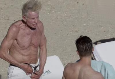 Bio je u braku sa dve žene, a sada voli gotovo 50 godina mlađeg lepotana: Ljubavna priča slavnog dizajnera ostavlja bez teksta