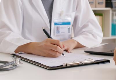 Drama u bolnici: Pacijentkinja polila lekara opasnom kiselinom, a razlog incidenta će šokirati sve